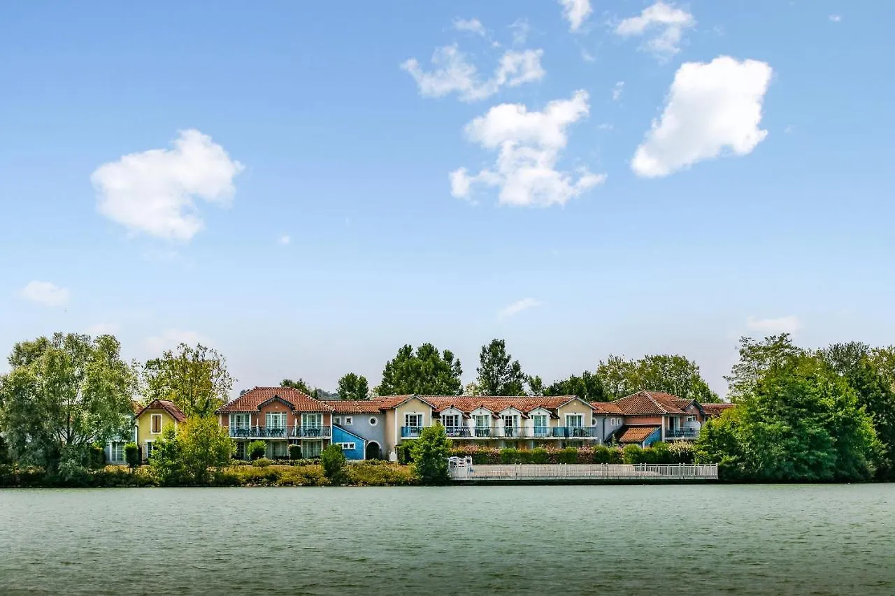 Holiday park Residence Pierre & Vacances Le Hameau Du Lac Marciac