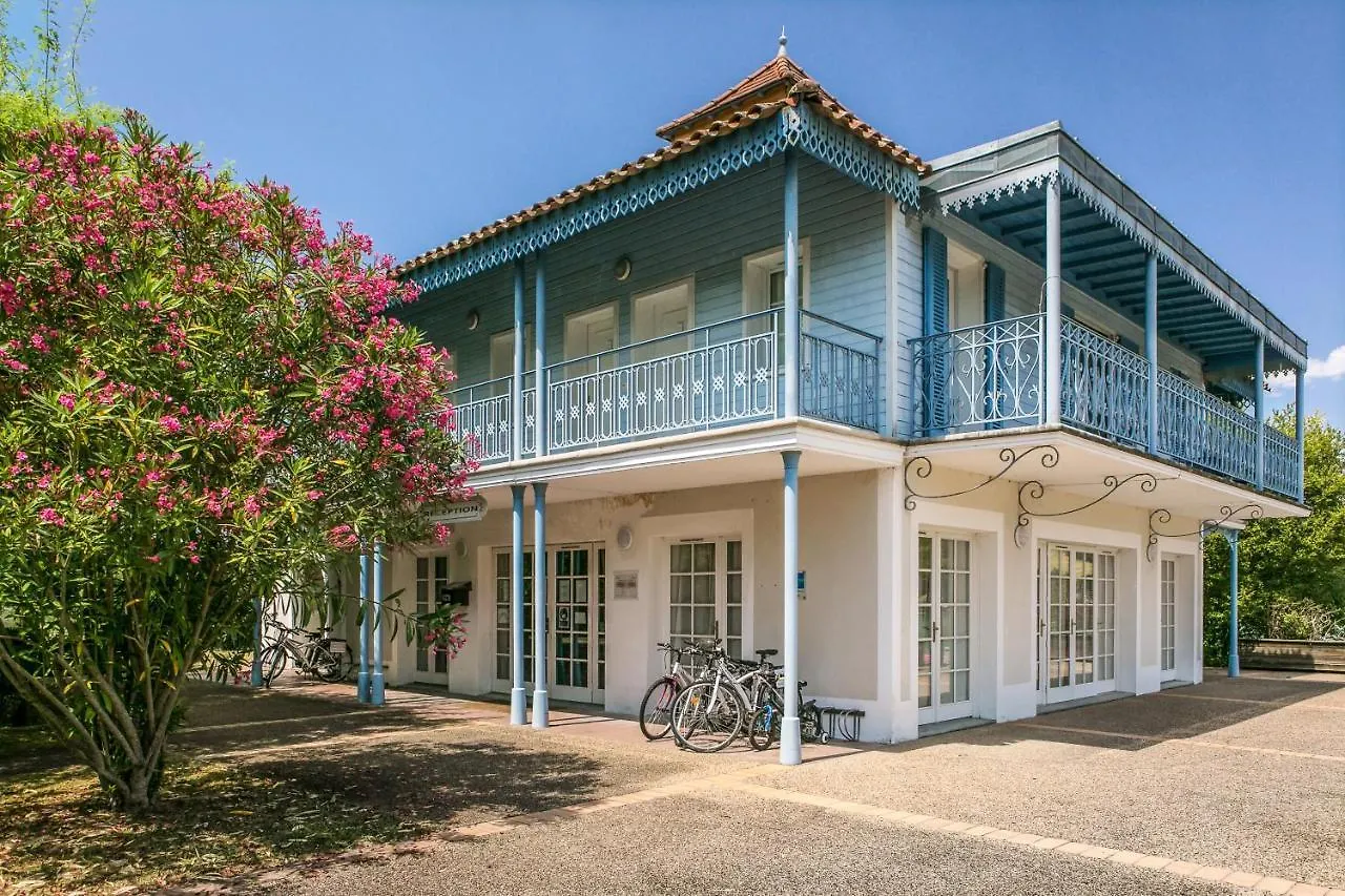 Residence Pierre & Vacances Le Hameau Du Lac contacts