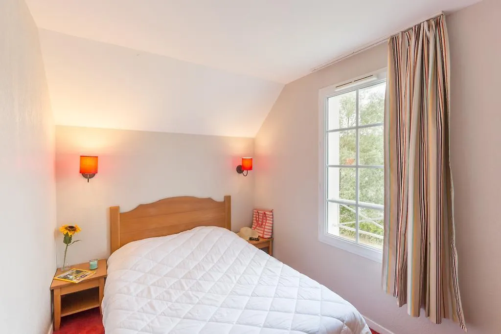 Residence Pierre & Vacances Le Hameau Du Lac Marciac Holiday park