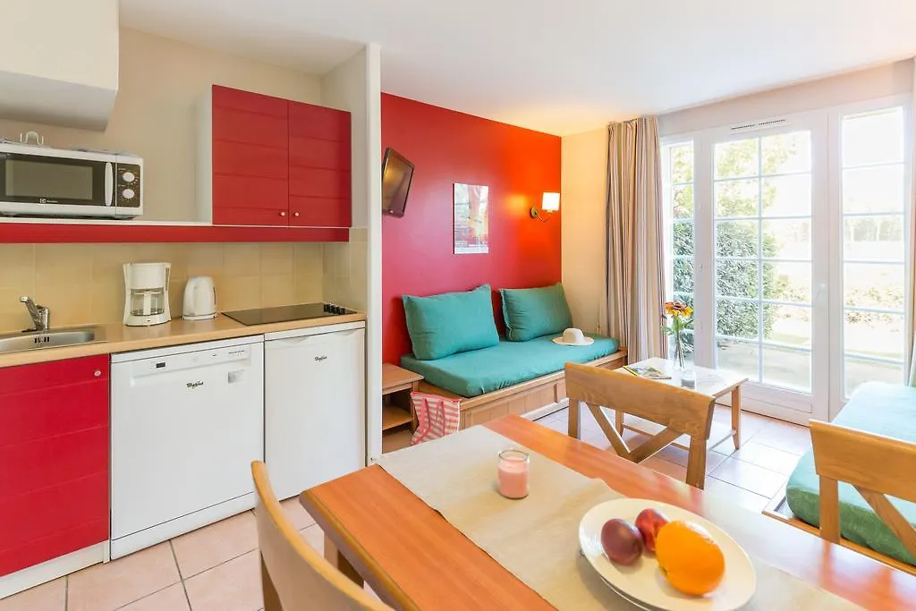 Residence Pierre & Vacances Le Hameau Du Lac Marciac Holiday park