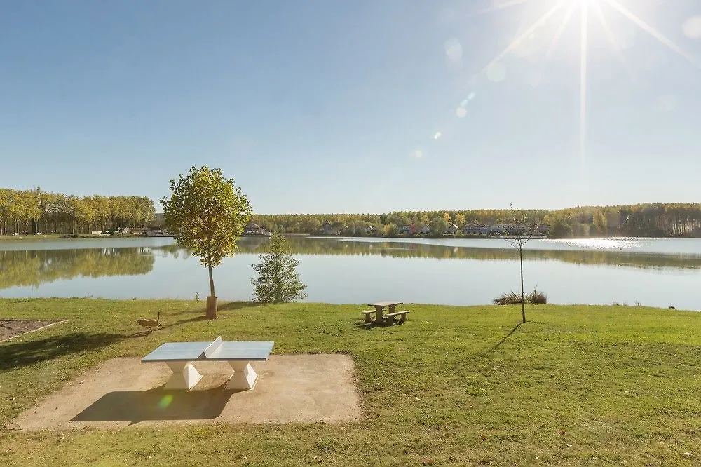 Holiday park Residence Pierre & Vacances Le Hameau Du Lac Marciac